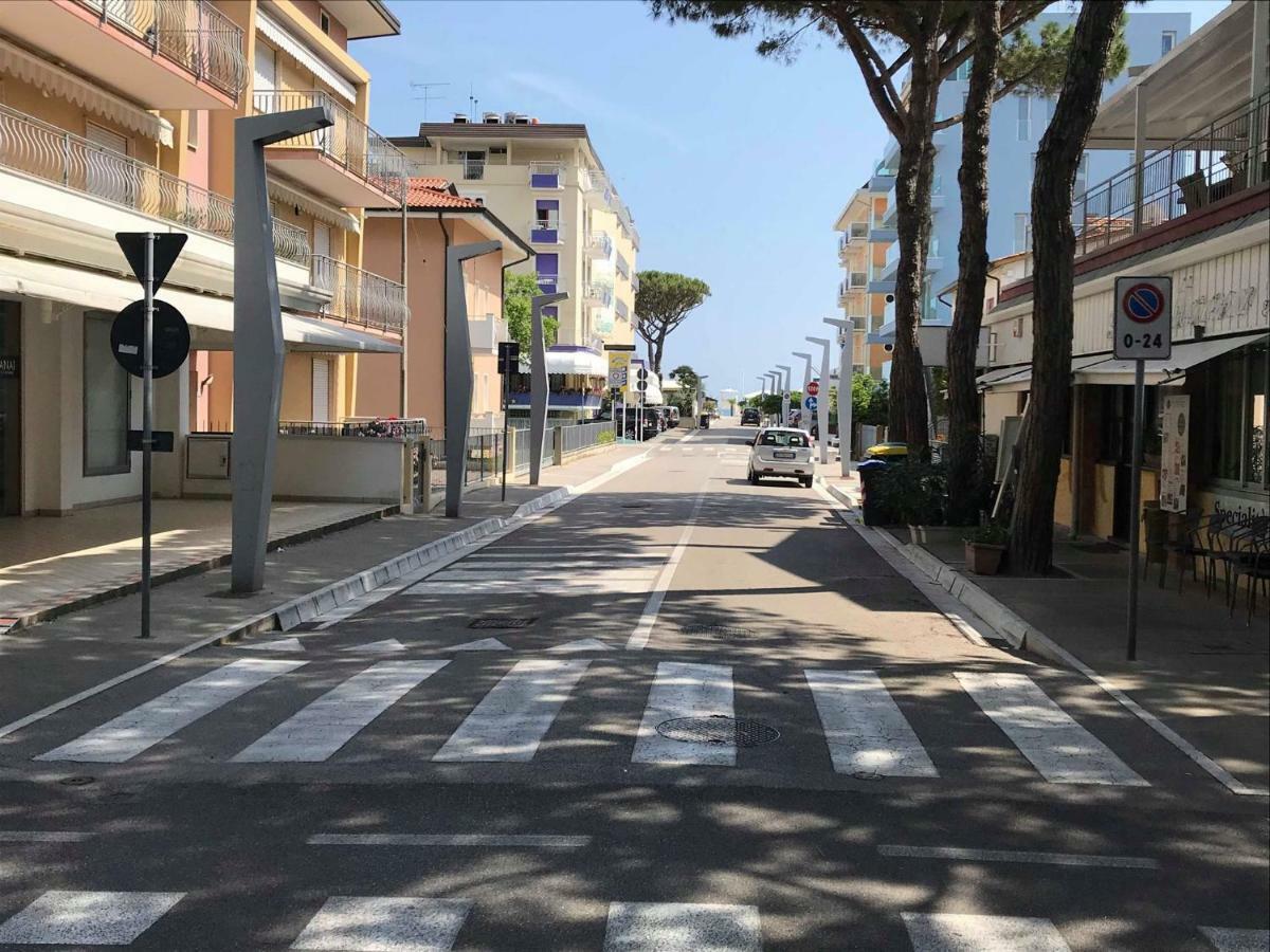 Delta A - Piazza Marina - Vista Mare Villa Lido di Jesolo Exteriör bild