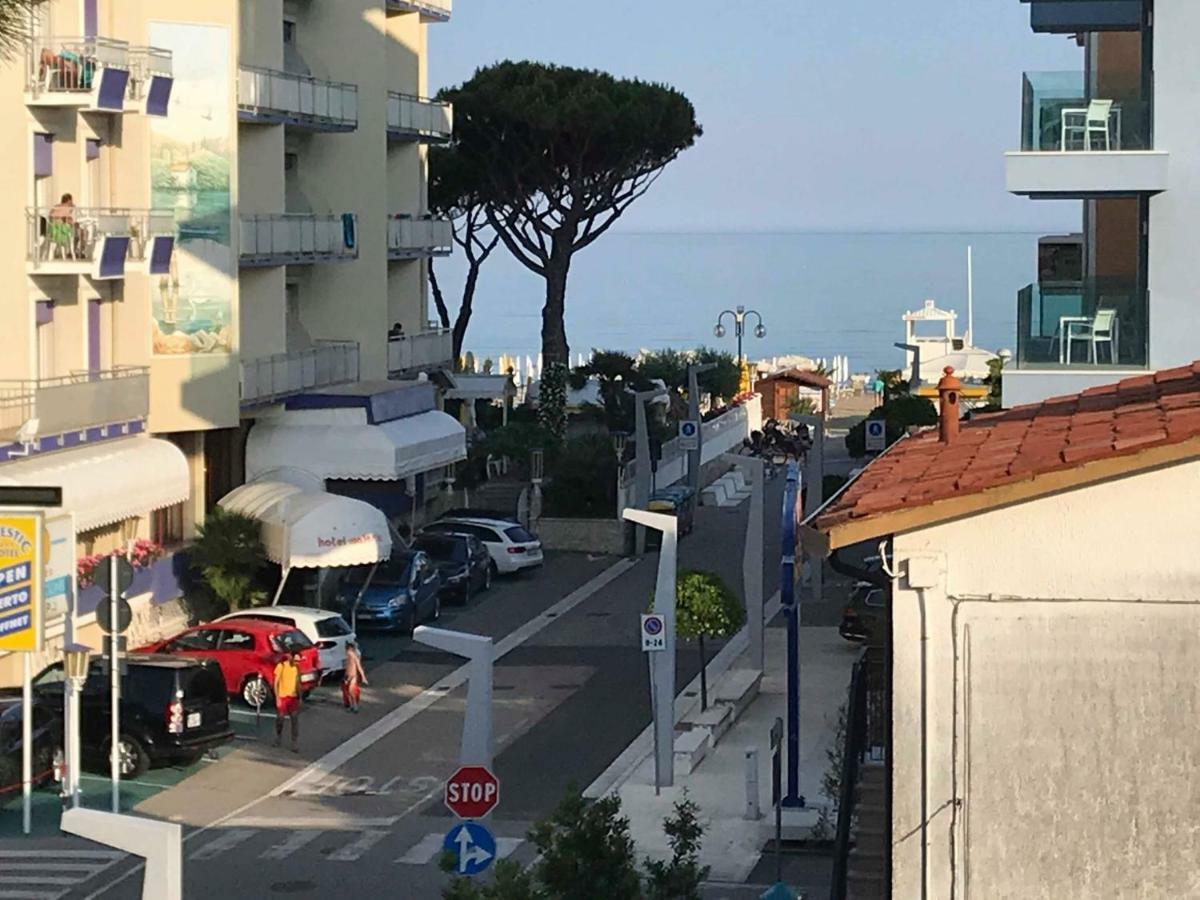 Delta A - Piazza Marina - Vista Mare Villa Lido di Jesolo Exteriör bild